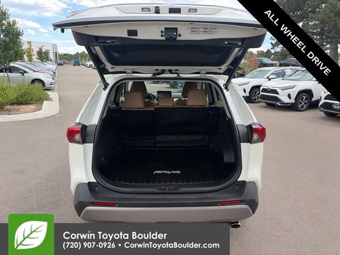 Used 2022 Toyota RAV4 Limited w/ Limited Grade Weather Package AWD/4WD image 17