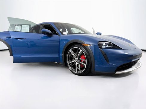 Used 2024 Porsche Taycan 4S AWD/4WD image 40