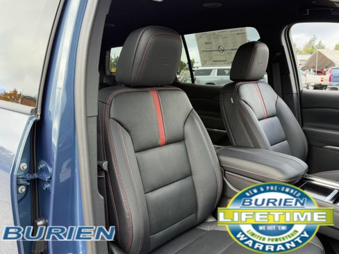 New 2026 Chevrolet Traverse RS image 21