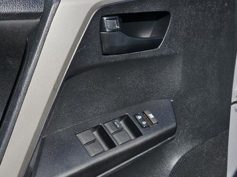 Used 2017 Toyota RAV4 LE image 26