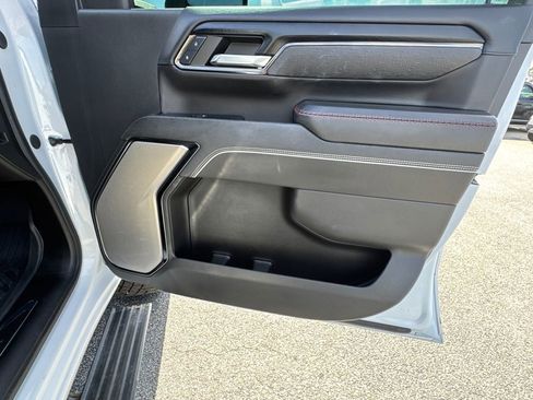 Used 2024 GMC Sierra 2500 AT4X w/ AT4X AEV Edition image 14