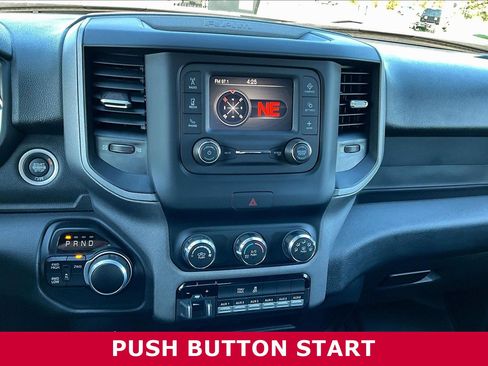 Used 2024 RAM 2500 Tradesman w/ Chrome Appearance Group AWD/4WD image 15