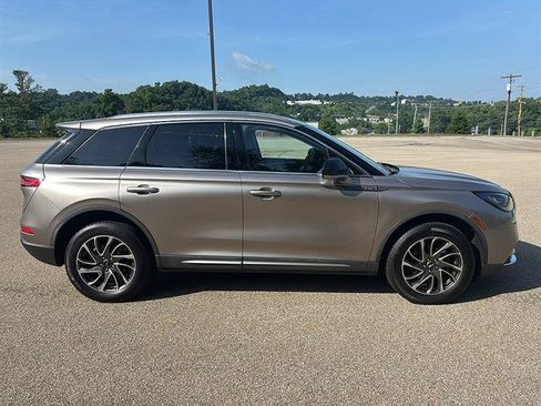 Used 2020 Lincoln Corsair AWD w/ Equipment Group 101A image 5