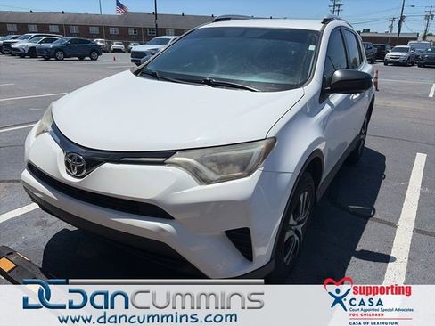 Used 2016 Toyota RAV4 LE FWD image 1