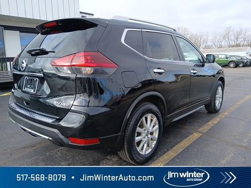 Used 2018 Nissan Rogue SV w/ Premium Package image 8