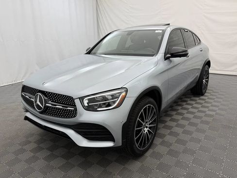Used 2021 Mercedes-Benz GLC 300 4MATIC Coupe image 2