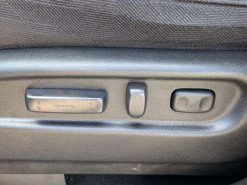 Used 2022 Honda Pilot Sport image 19