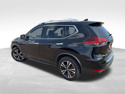 Certified 2019 Nissan Rogue SV w/ Sun & Sound Touring Package FWD image 6