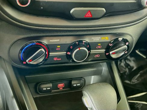 Used 2022 Kia Soul LX w/ Technology Package FWD image 15