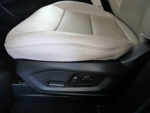 Used 2024 Ford Explorer Limited w/ Equipment Group 301A AWD/4WD image 16