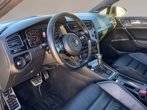 Used 2019 Volkswagen Golf R 4-Door image 14