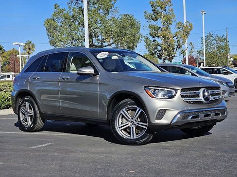 Used 2020 Mercedes-Benz GLC 300 image 3