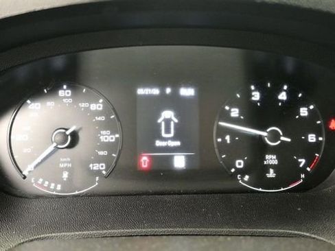 Used 2023 RAM ProMaster 2500 FWD image 16