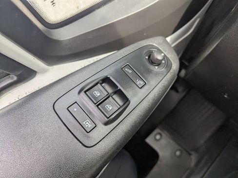 Used 2025 RAM ProMaster 2500 w/ Convenience Group FWD image 16