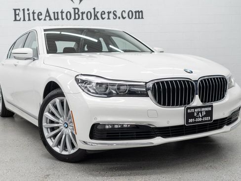 Used 2018 BMW 740i xDrive AWD/4WD image 59