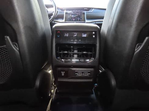 Used 2022 Jeep Grand Cherokee L Laredo w/ Luxury Tech Group I AWD/4WD image 25