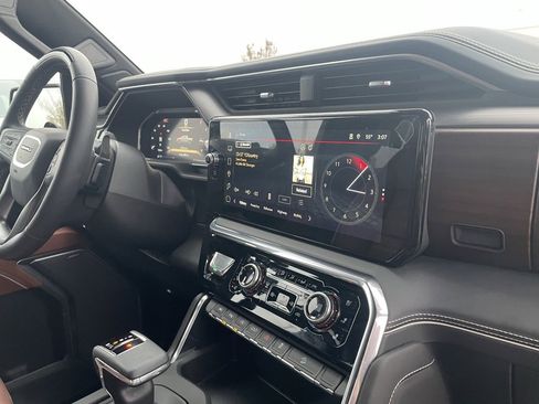 Used 2026 GMC Sierra 1500 Denali Ultimate image 31