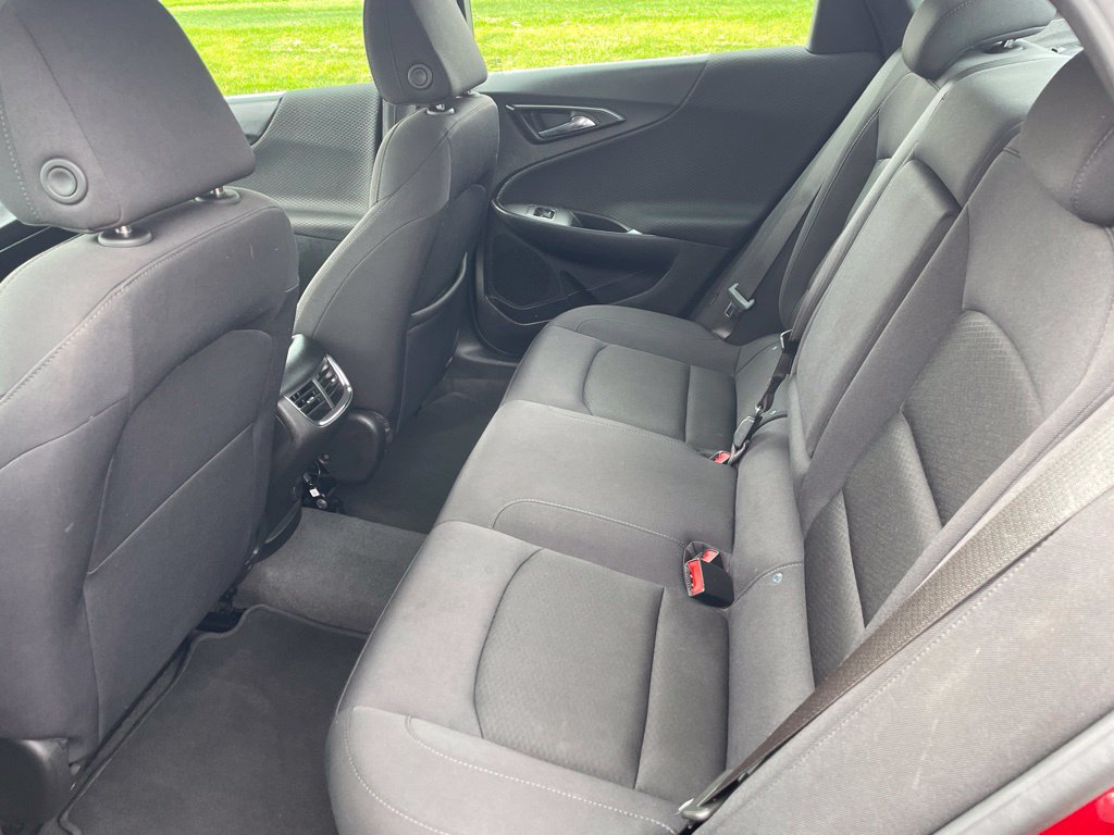 Used 2025 Chevrolet Malibu LT FWD image 19