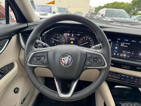 Used 2022 Buick Envision Essence w/ Technology Package I AWD/4WD image 10