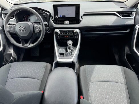Used 2025 Toyota RAV4 XLE image 11