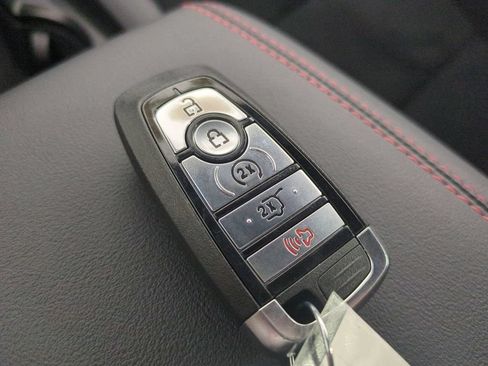 Used 2025 Ford Explorer ST AWD/4WD image 40