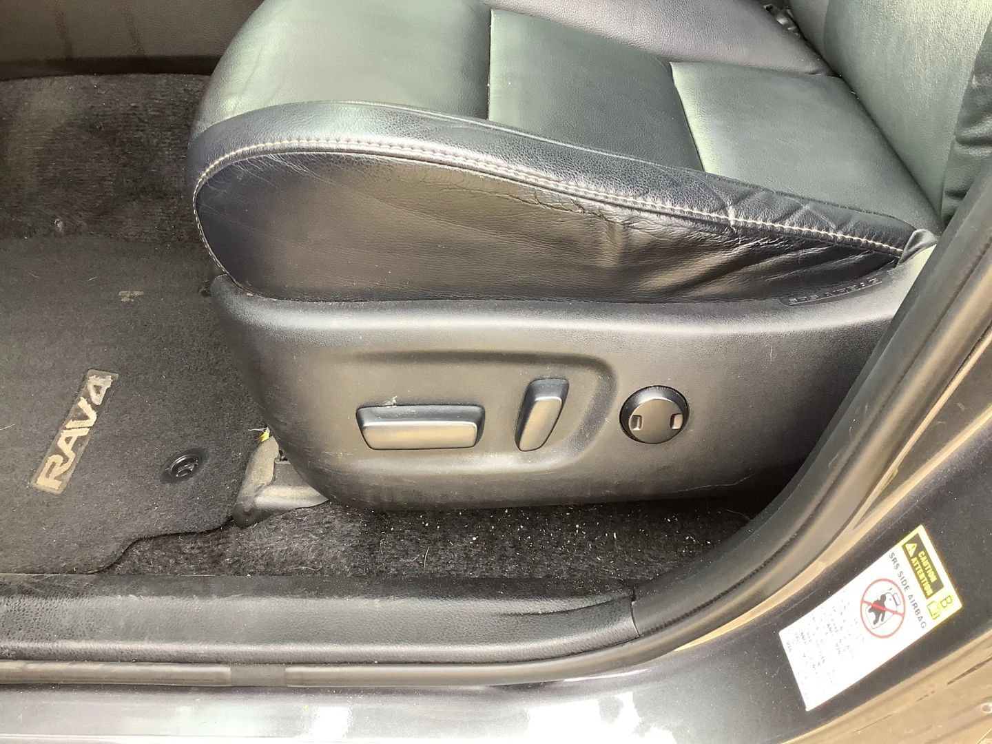 Used 2013 Toyota RAV4 Limited FWD image 24