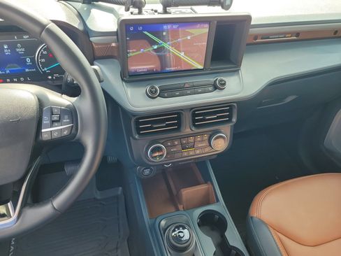 Certified 2024 Ford Maverick Lariat w/ 4K Tow Package AWD/4WD image 21