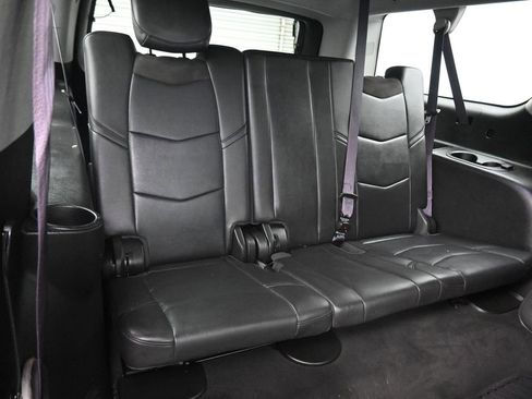 Used 2017 Cadillac Escalade ESV Luxury image 51