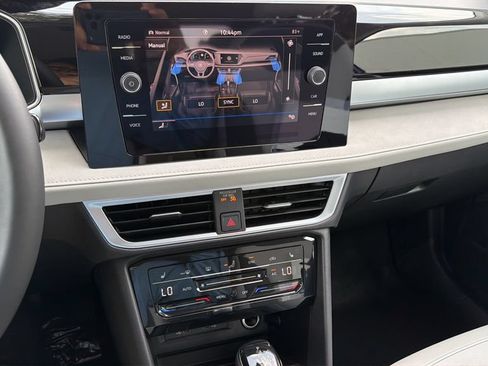 New 2026 Volkswagen Taos SE AWD/4WD image 19
