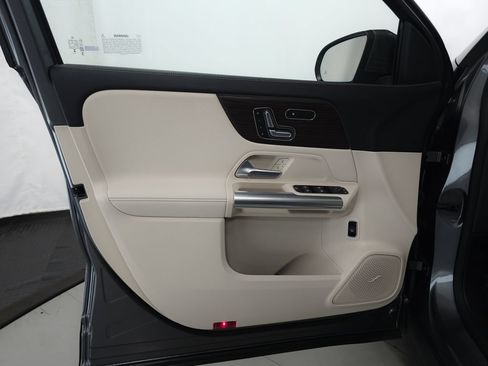 Certified 2026 Mercedes-Benz GLA 250 4MATIC image 5
