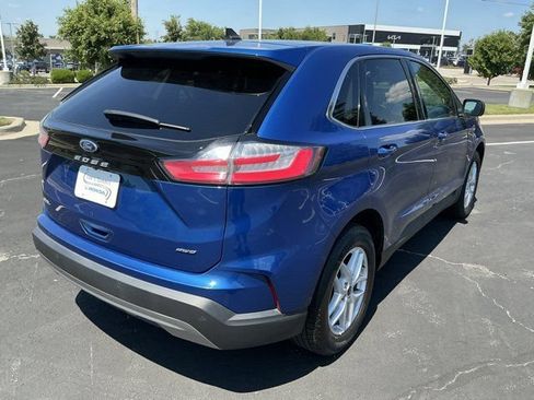 Used 2023 Ford Edge SEL AWD/4WD image 3