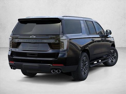 New 2026 Chevrolet Suburban Z71 w/ Comfort Package AWD/4WD image 5