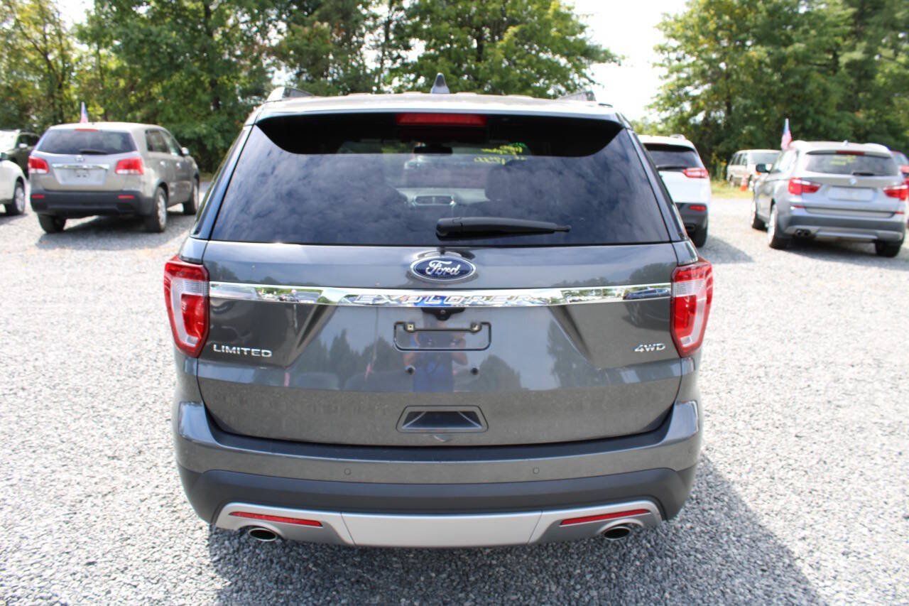 Used 2016 Ford Explorer Limited w/ Equipment Group 301A AWD/4WD image 8