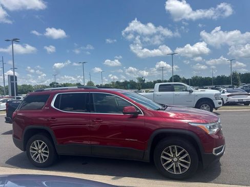 Used 2019 GMC Acadia SLE w/ Driver Alert Package I FWD image 5