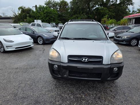 Used 2007 Hyundai Tucson SE image 2