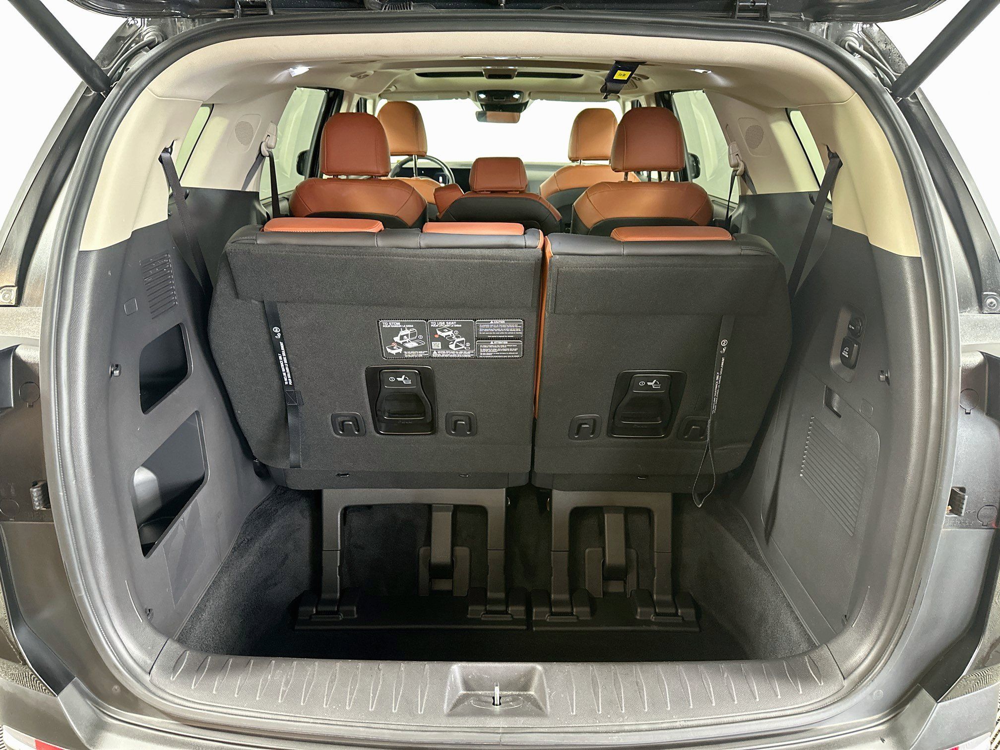 Certified 2026 Kia Carnival SX FWD image 27