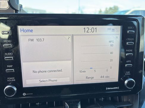 Used 2021 Toyota Corolla LE image 6