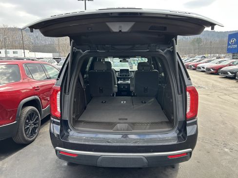 Used 2022 GMC Yukon SLT image 9