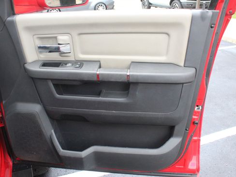 Used 2012 RAM 2500 SLT AWD/4WD image 31