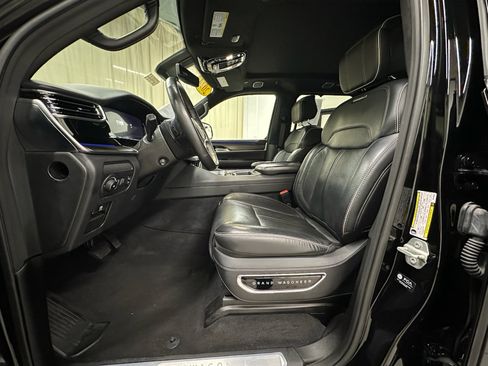 Used 2024 Jeep Grand Wagoneer Series II Obsidian w/ Quick Order Packagew 28T AWD/4WD image 27