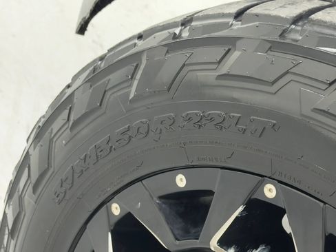 Used 2018 GMC Sierra 2500 Denali w/ Duramax Plus Package AWD/4WD image 92