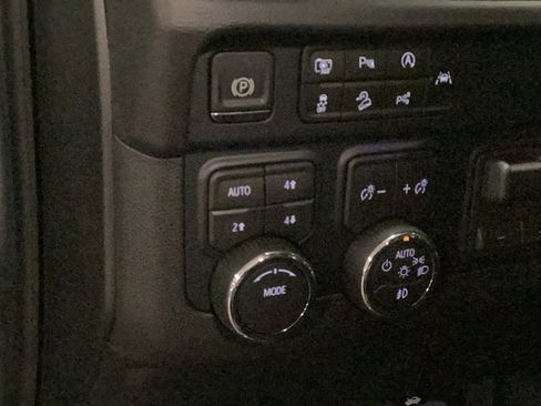 New 2026 Chevrolet Suburban Premier image 13