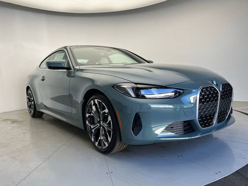 New 2026 BMW 430i Coupe w/ Premium Package RWD image 2