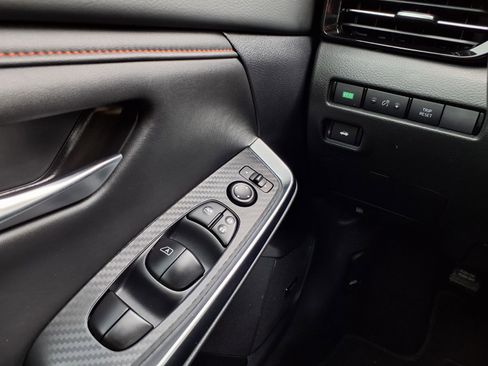 Certified 2025 Nissan Sentra SR w/ SR Premium Package image 21