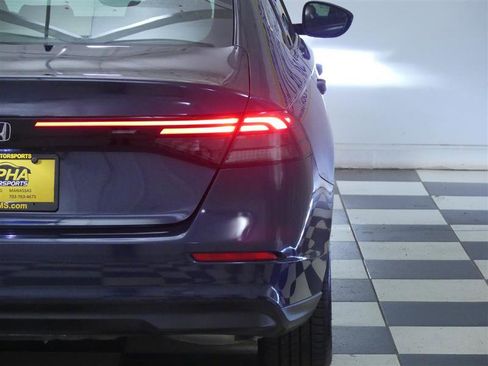 Used 2024 Honda Accord EX image 29