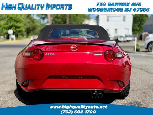 Used 2016 MAZDA MX-5 Miata Club RWD image 10