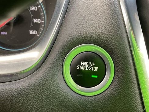 Used 2023 Chevrolet Traverse LT image 22