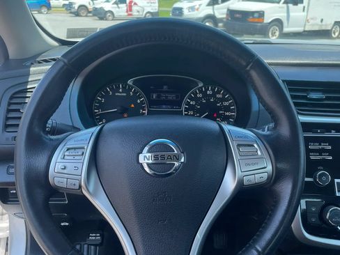 Used 2018 Nissan Altima 2.5 SV FWD image 27