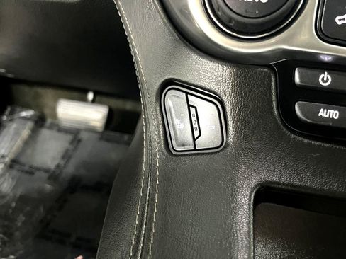 Used 2018 Chevrolet Tahoe LT w/ Luxury Package image 17