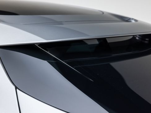 Certified 2023 Ferrari Purosangue image 37